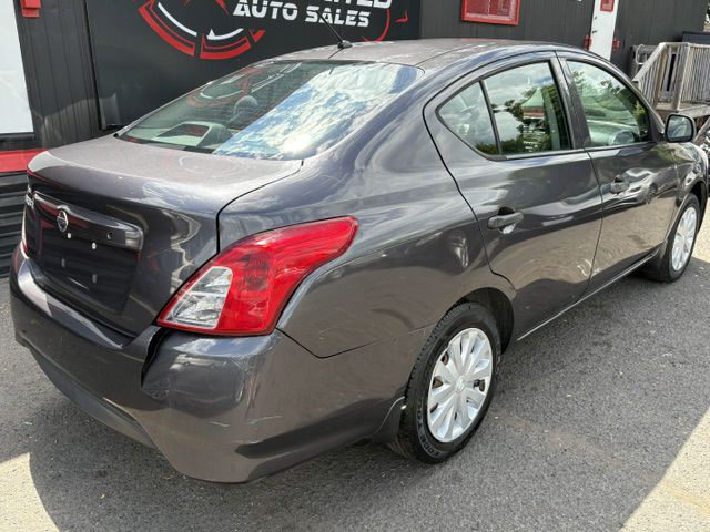 2015 Nissan Versa Image 7