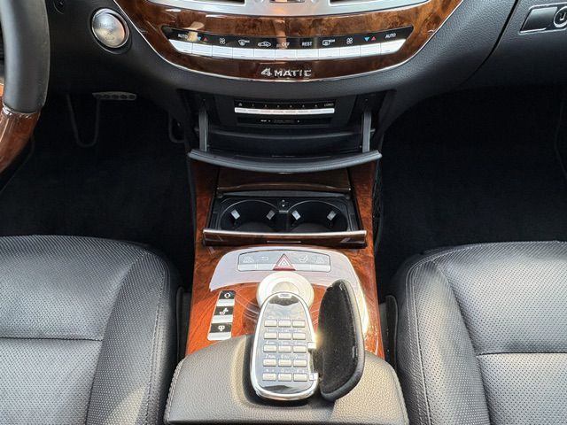 2013 Mercedes-Benz S-Class Image 28