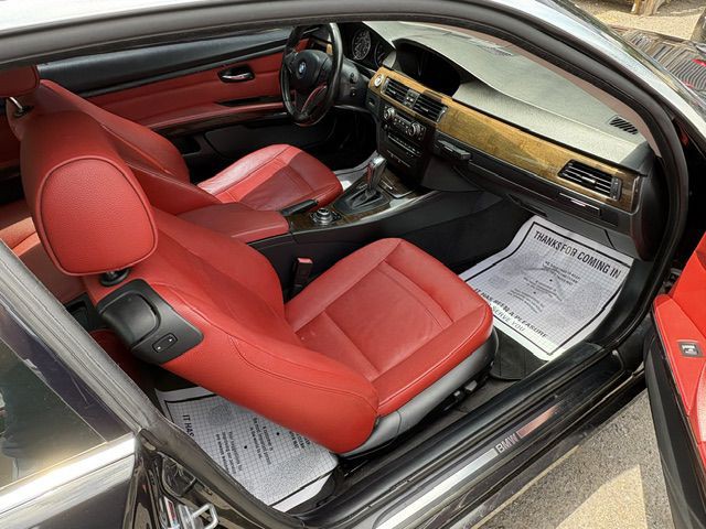 2013 BMW 3 Series Image 14