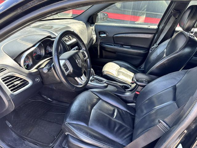 2014 Dodge Avenger Image 12