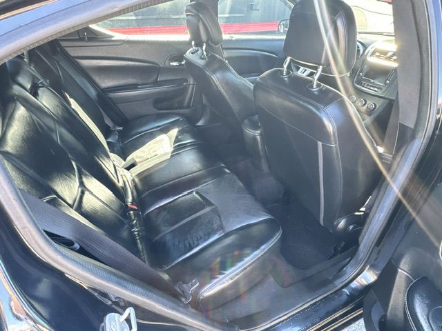 2014 Dodge Avenger Image 20