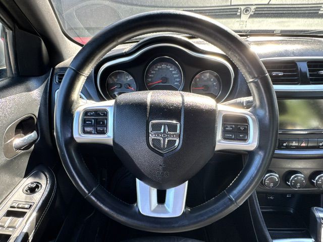 2014 Dodge Avenger Image 25