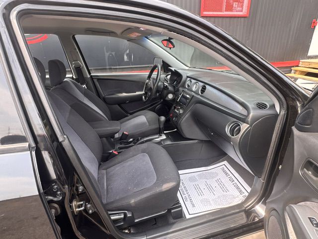 2003 Mitsubishi Outlander Image 17