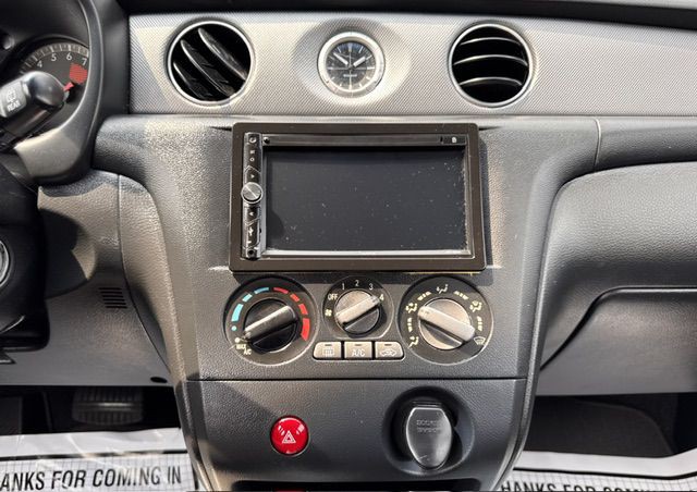 2003 Mitsubishi Outlander Image 26