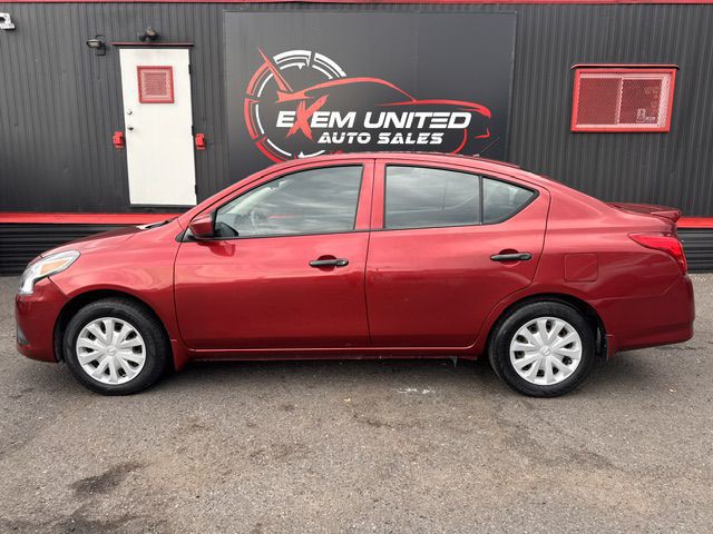 2016 Nissan Versa Image 3