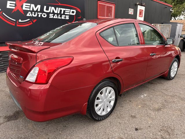 2016 Nissan Versa Image 7