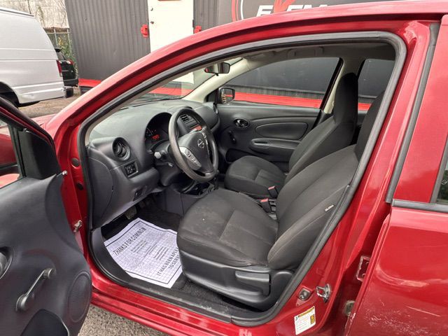 2016 Nissan Versa Image 10