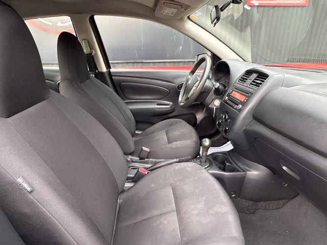 2016 Nissan Versa Image 17