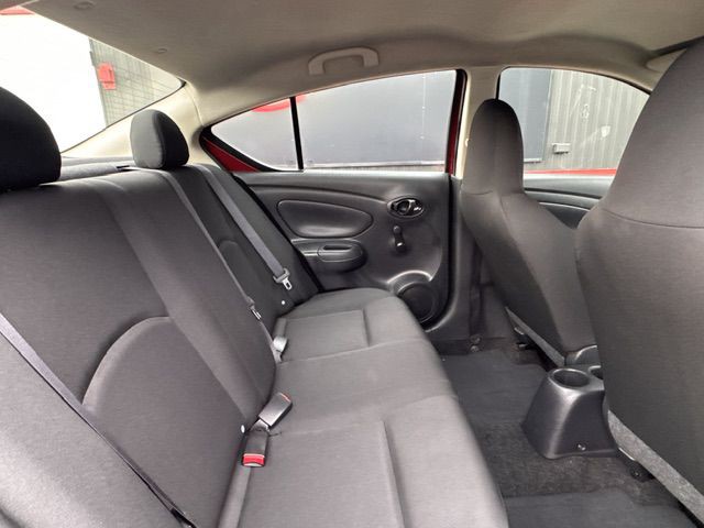 2016 Nissan Versa Image 20