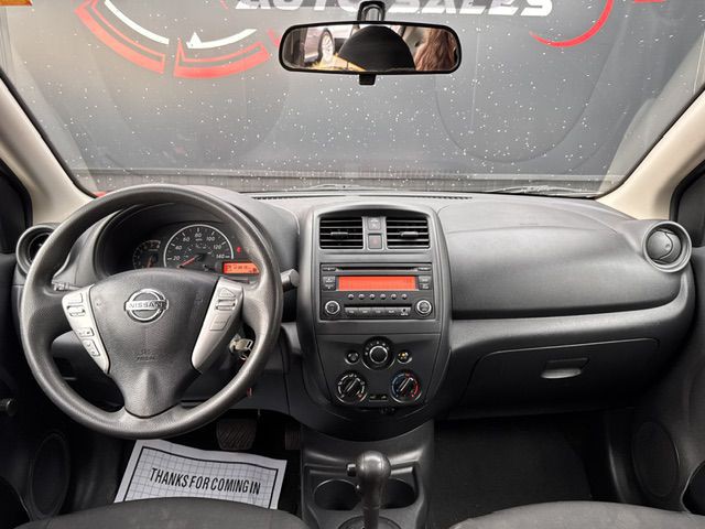 2016 Nissan Versa Image 22