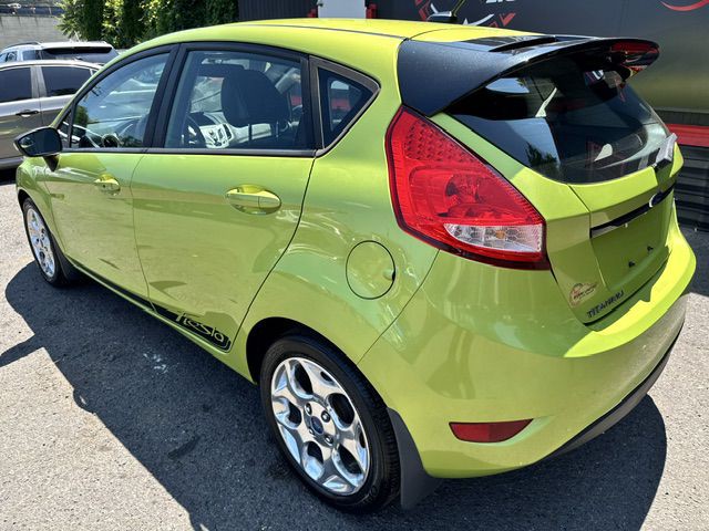 2013 Ford Fiesta Image 4