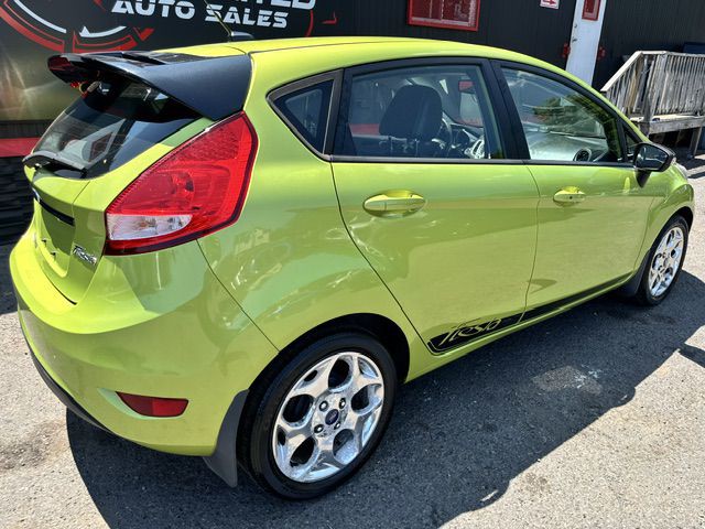 2013 Ford Fiesta Image 7