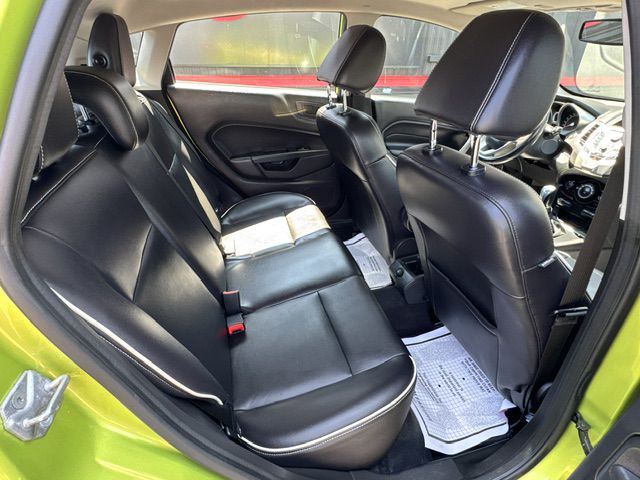 2013 Ford Fiesta Image 20