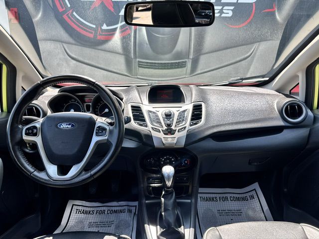 2013 Ford Fiesta Image 23