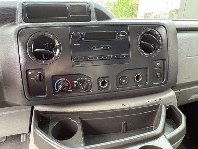 2013 Ford Econoline Image 10