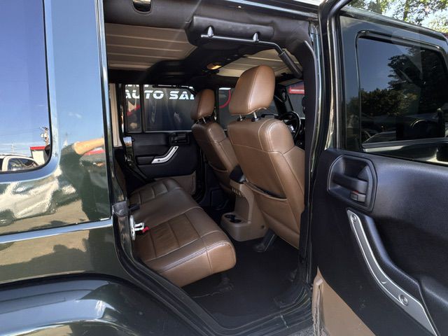 2011 Jeep Wrangler Unlimited Image 20