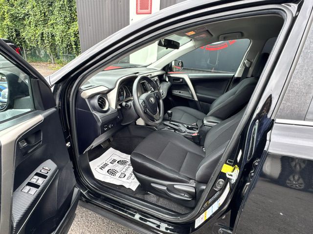 2015 Toyota Rav4 Image 8