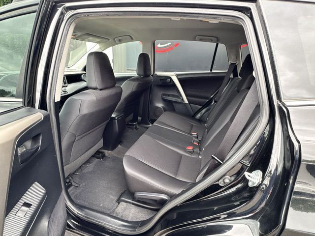 2015 Toyota Rav4 Image 11