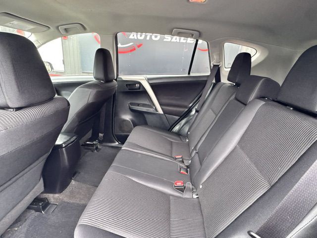 2015 Toyota Rav4 Image 12