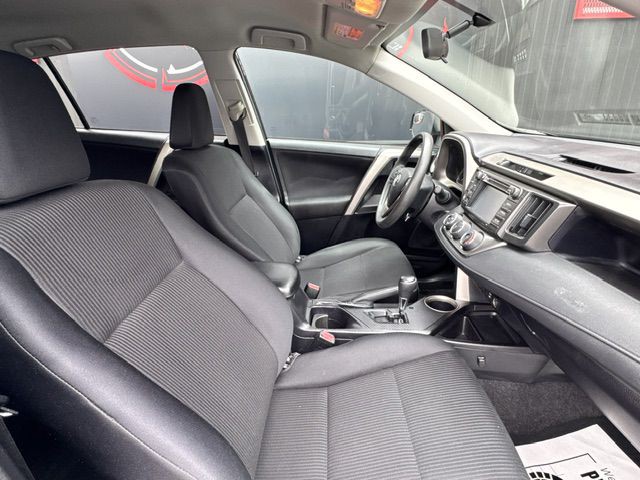 2015 Toyota Rav4 Image 15