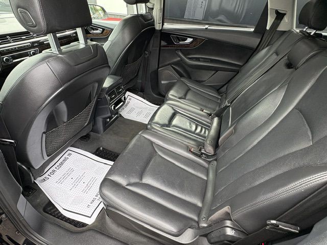 2018 Audi Q7 Image 10