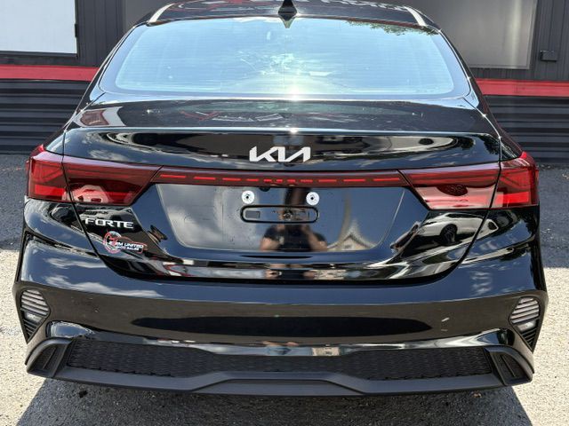 2023 Kia Forte Image 9