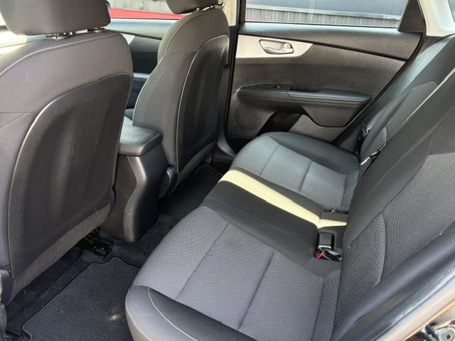 2023 Kia Forte Image 15