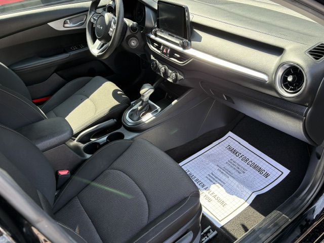 2023 Kia Forte Image 18