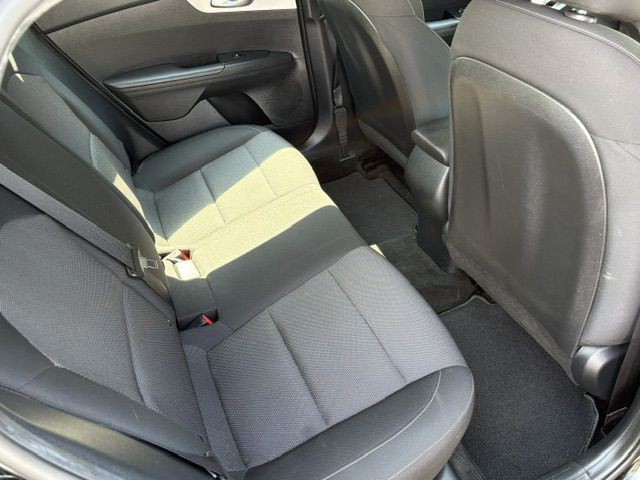 2023 Kia Forte Image 21
