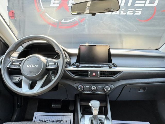 2023 Kia Forte Image 23