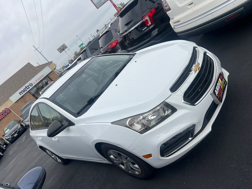 2015 Chevrolet Cruze Image 3