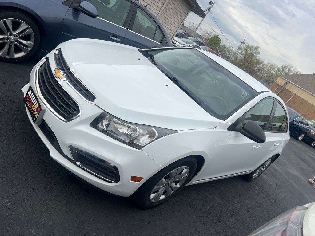 2015 Chevrolet Cruze Image 4