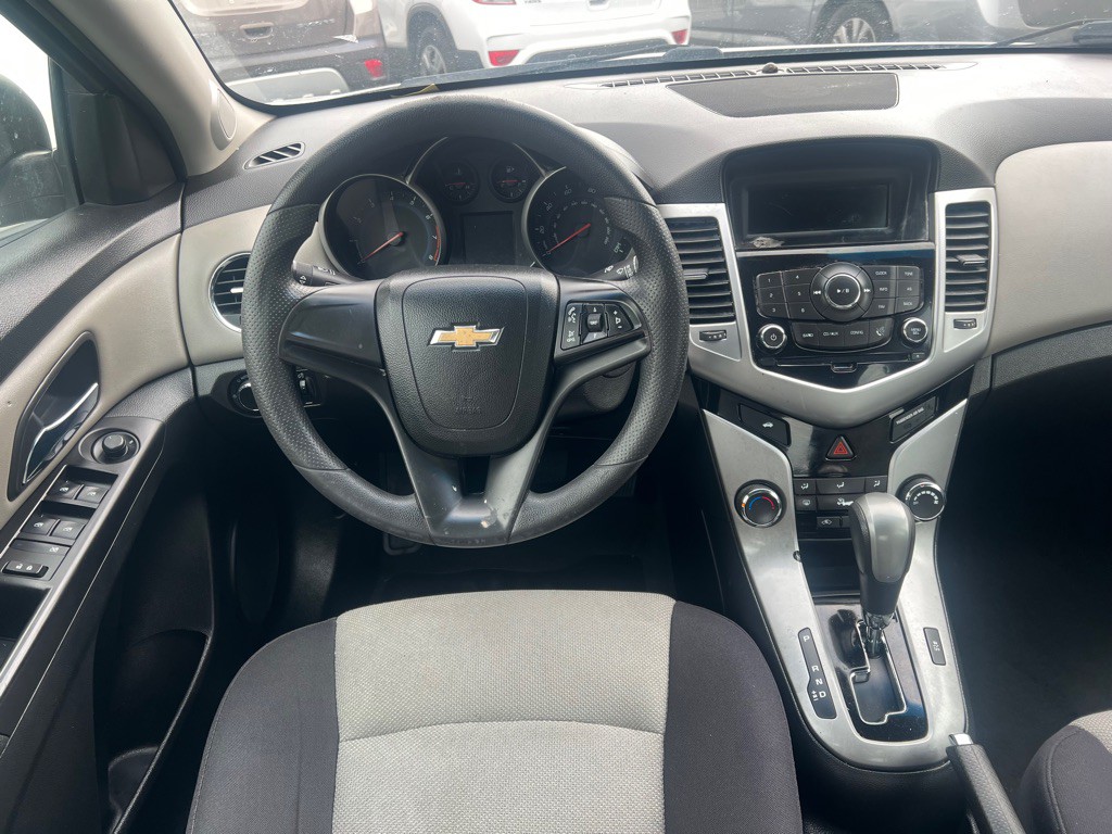 2015 Chevrolet Cruze Image 7