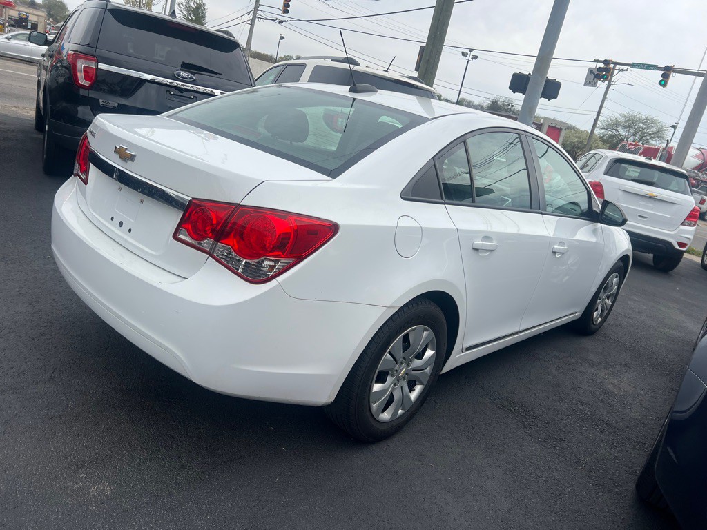 2015 Chevrolet Cruze Image 13
