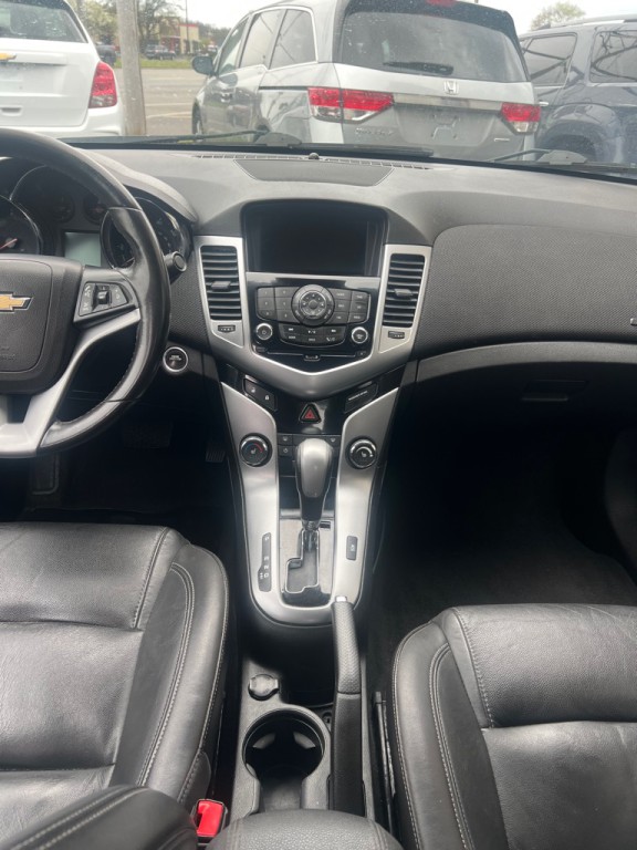 2013 Chevrolet Cruze Image 8