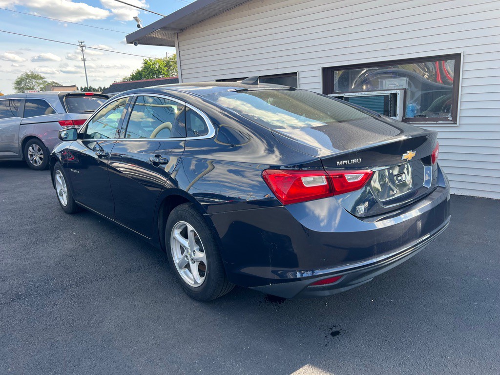 2018 Chevrolet Malibu Image 15