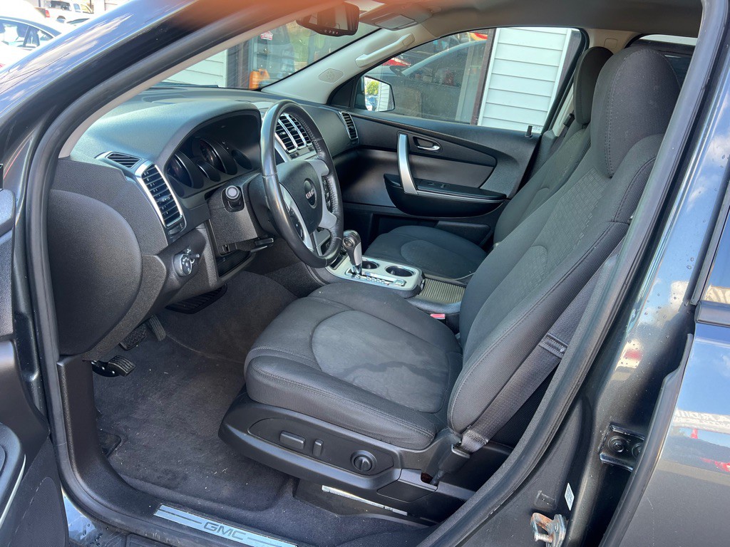 2012 GMC Acadia Image 7