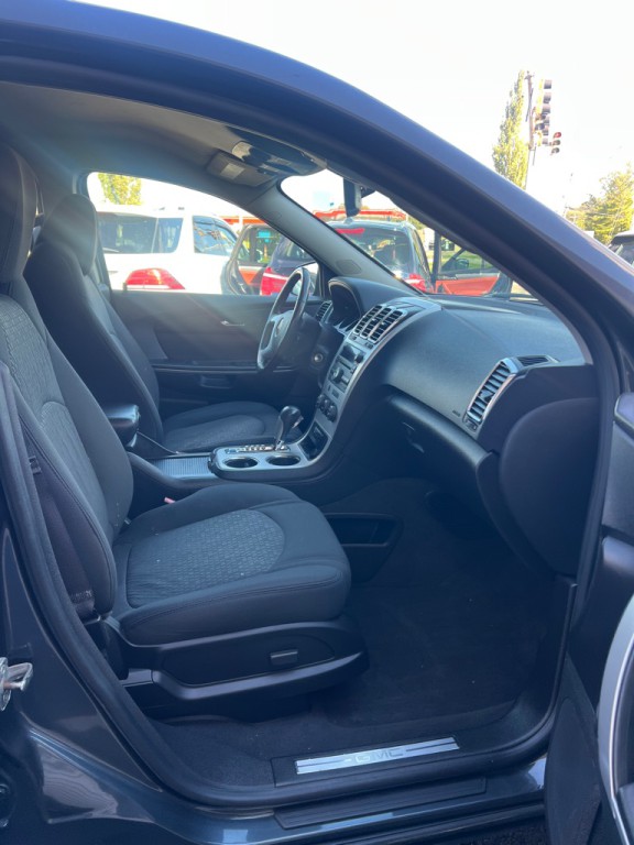 2012 GMC Acadia Image 9