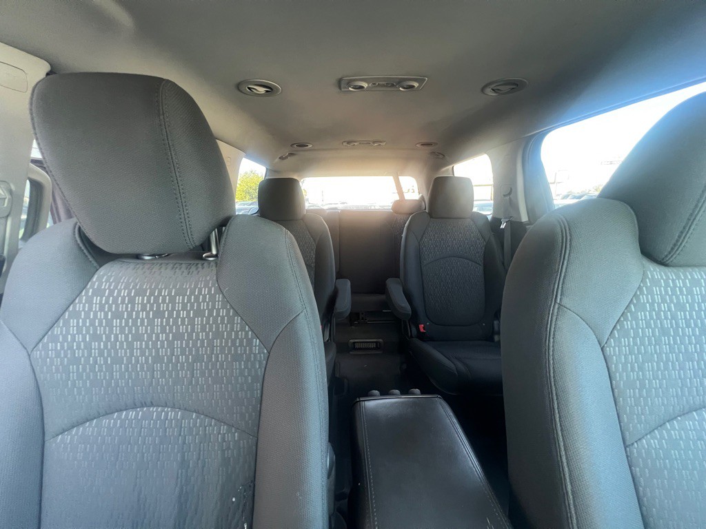 2012 GMC Acadia Image 10