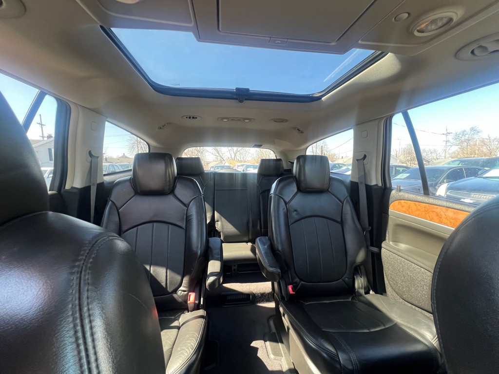 2010 Buick Enclave Image 14