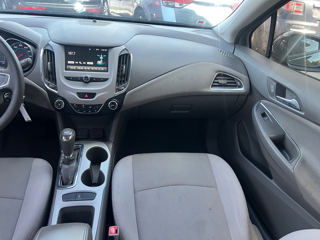 2017 Chevrolet Cruze Image 10