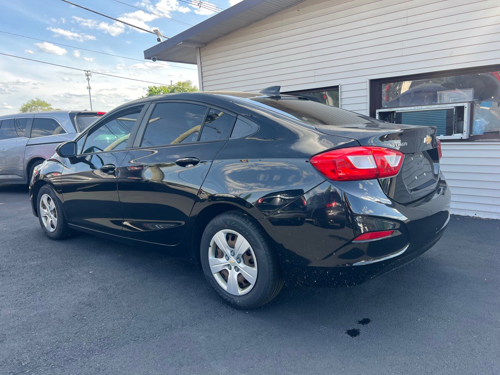 2017 Chevrolet Cruze Image 15