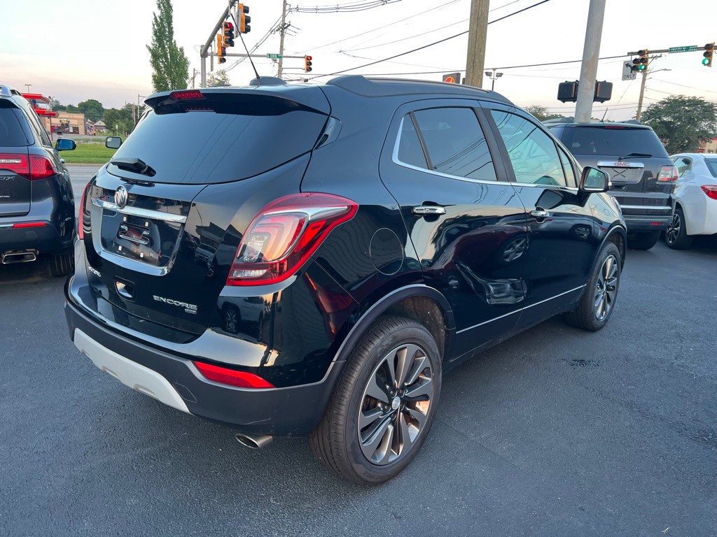 2017 Buick Enclave Image 16