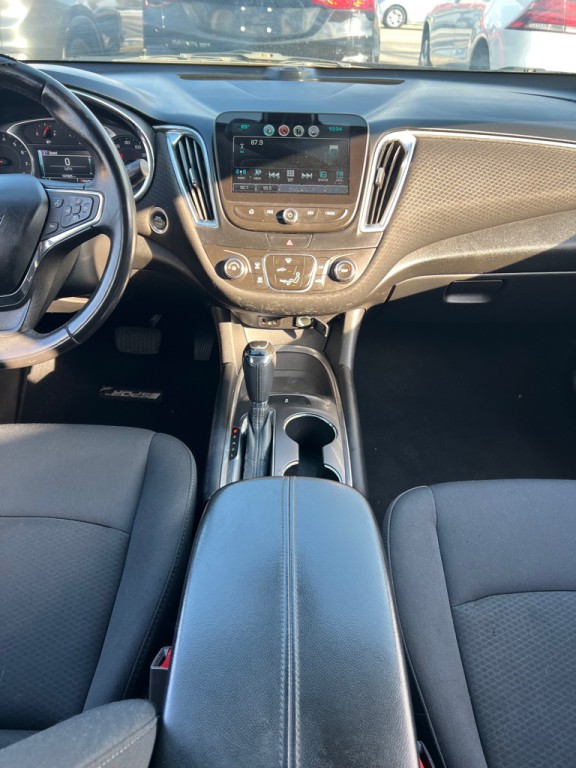 2016 Chevrolet Malibu Image 10