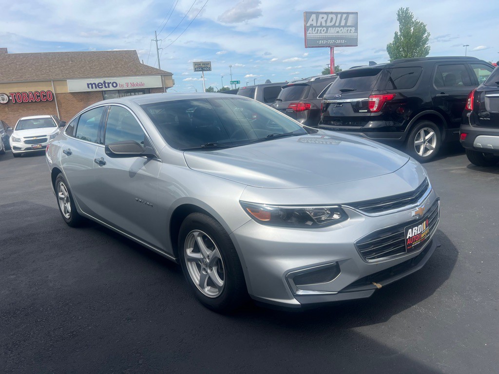 2016 Chevrolet Malibu Image 3