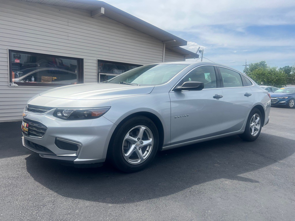 2016 Chevrolet Malibu Image 4