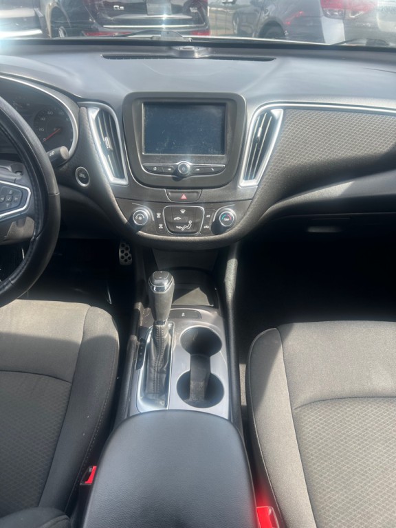 2016 Chevrolet Malibu Image 9