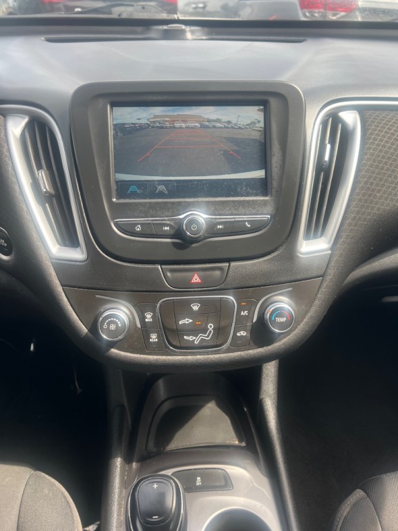 2016 Chevrolet Malibu Image 14