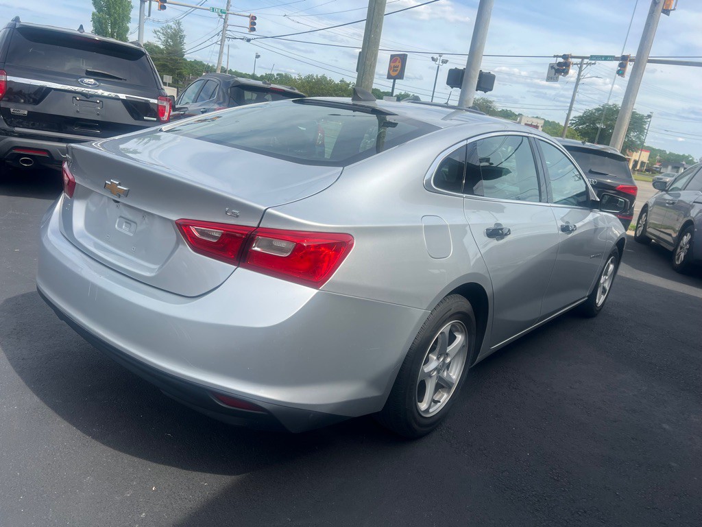 2016 Chevrolet Malibu Image 15