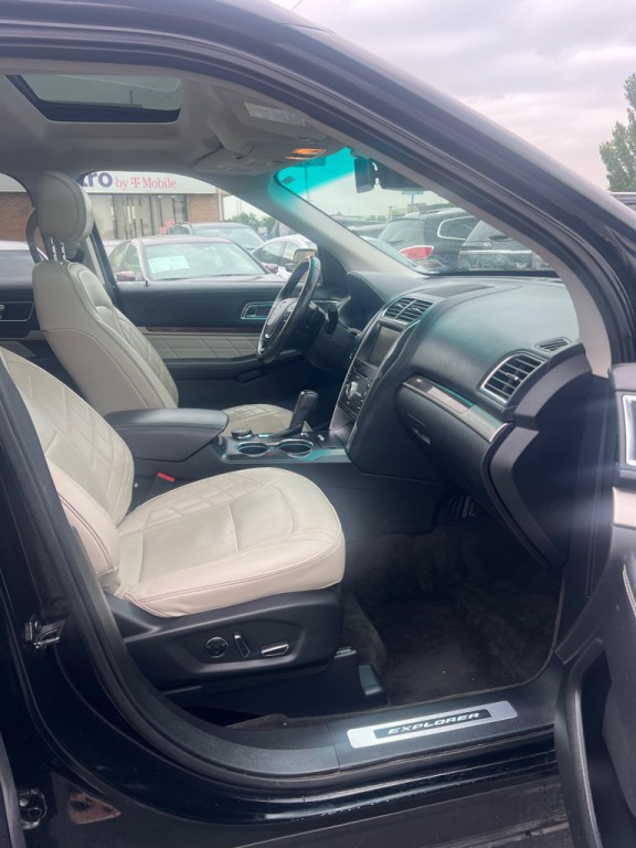 2016 Ford Explorer Image 14